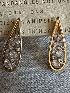 NWT Anthropologie gold and crystal teardrop earrings